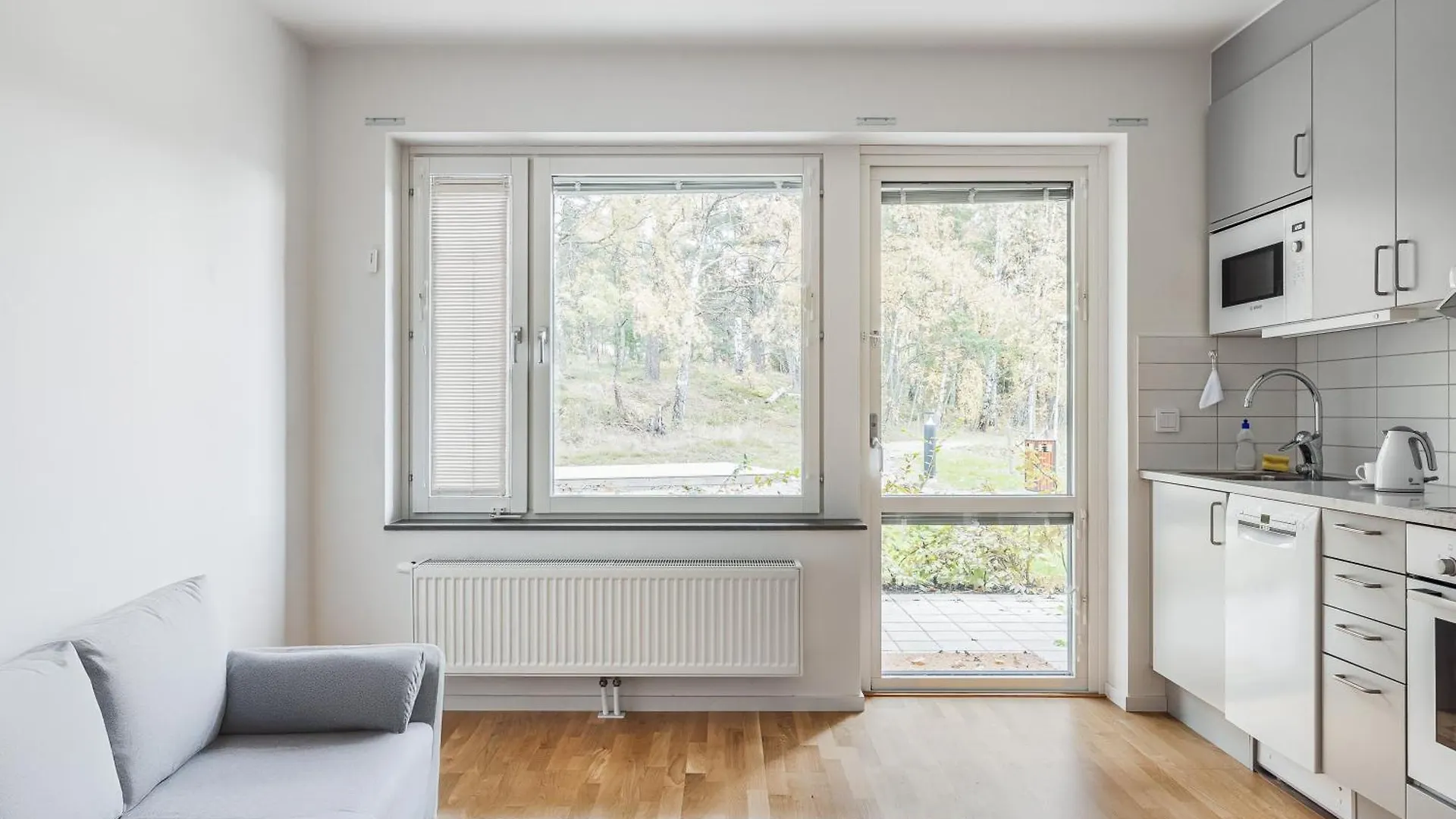 Cozy Haven Minutes From Central Stockholm 0*,
